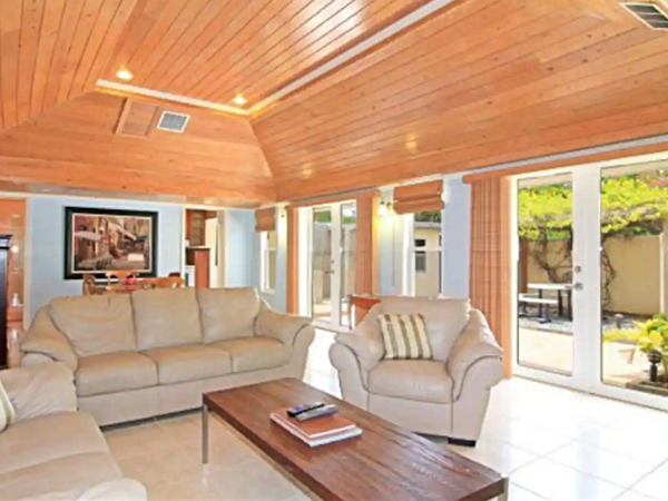 2 BD | 3 BA